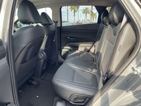 New 2025 Hyundai Tucson Limited FWD image 17