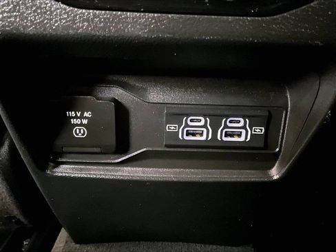 Used 2023 Jeep Grand Cherokee Altitude AWD/4WD image 28