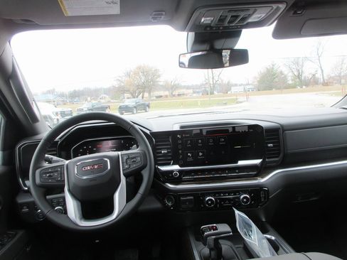 New 2026 GMC Sierra 1500 Elevation w/ Elevation Premium Package image 17