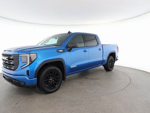 Used 2022 GMC Sierra 1500 Elevation w/ Preferred Package image 2