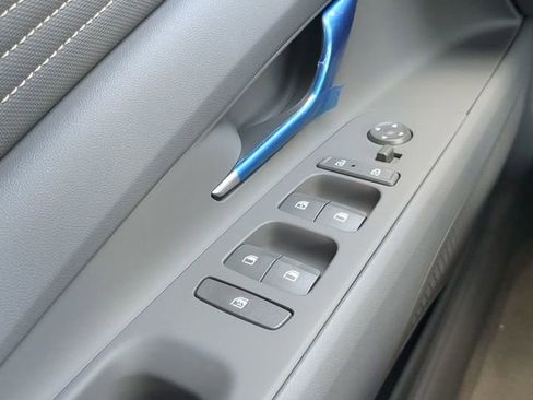 New 2025 Hyundai Elantra Sport image 21