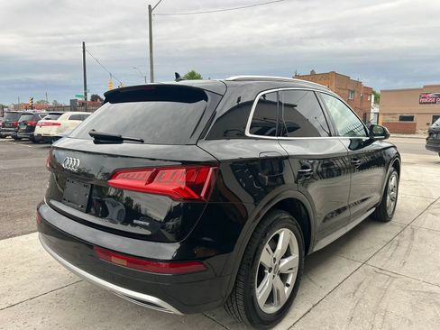 Used 2019 Audi Q5 2.0T Premium Plus w/ Premium Plus Package AWD/4WD image 4