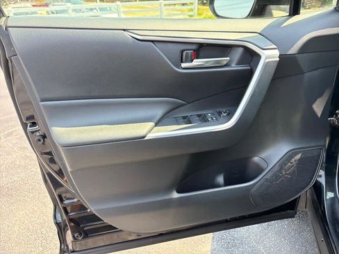 Used 2019 Toyota RAV4 XLE w/ Convenience Package AWD/4WD image 21