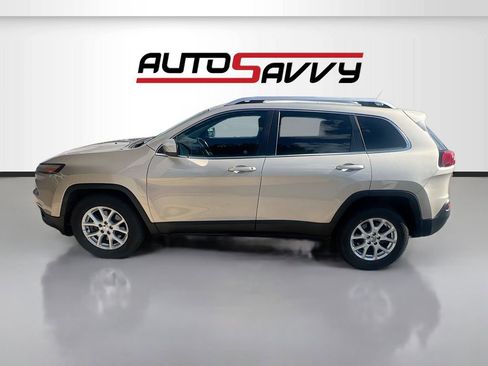 Used 2015 Jeep Cherokee Latitude AWD/4WD image 4