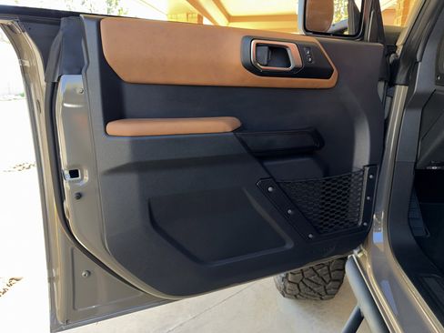 Used 2025 Ford Bronco Outer Banks image 13