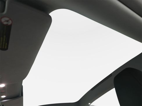 Used 2025 Tesla Model 3 Long Range image 29