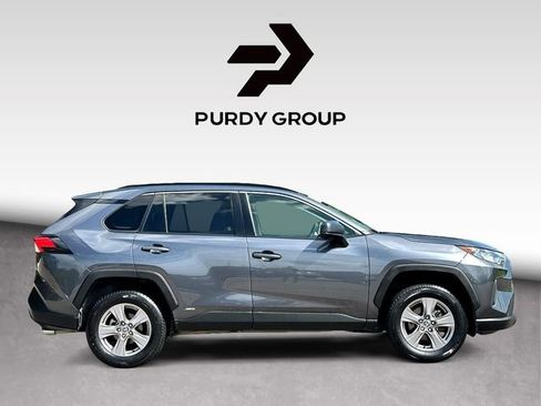 Used 2022 Toyota RAV4 LE AWD/4WD image 9