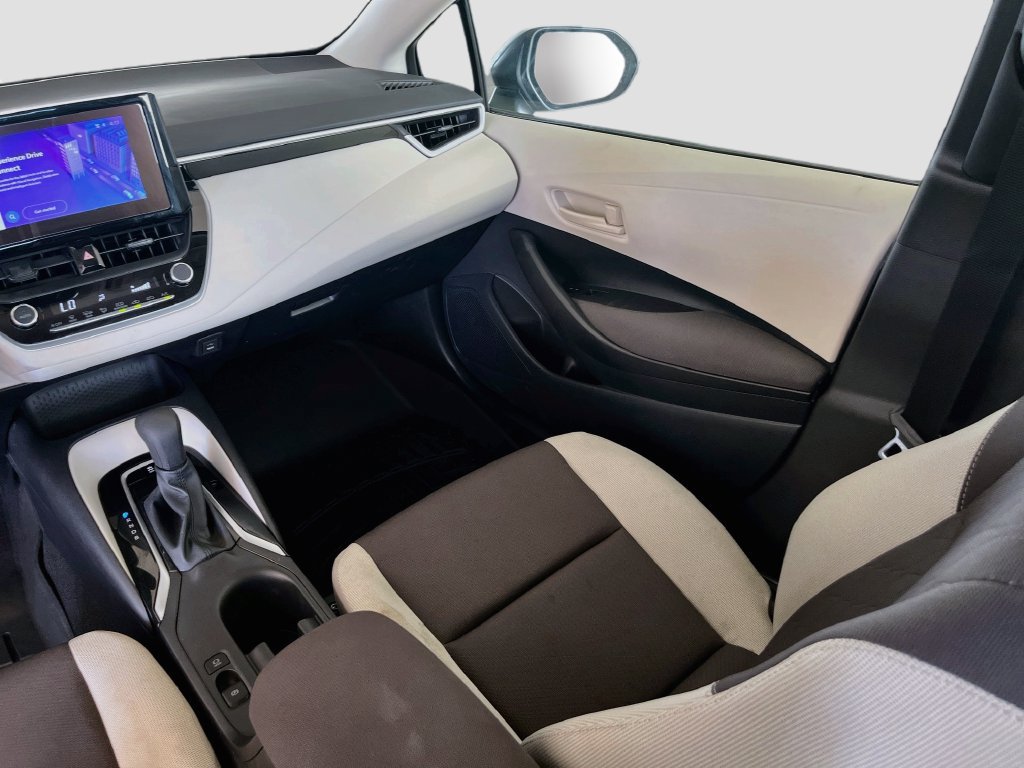 Used 2026 Toyota Corolla LE FWD image 21