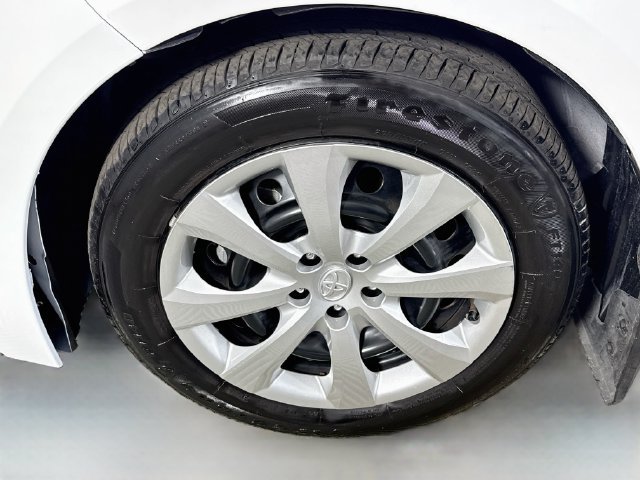 Used 2025 Toyota Corolla LE FWD image 36