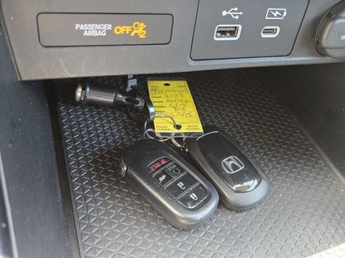 Certified 2023 Honda CR-V EX image 17