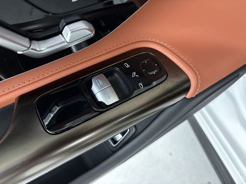 Certified 2025 Mercedes-Benz AMG GT 43 image 26