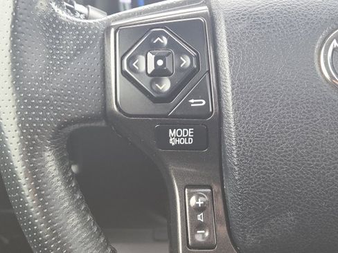 Used 2015 Toyota 4Runner Trail Premium AWD/4WD image 21