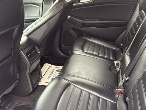 Used 2024 Ford Edge SEL AWD/4WD image 24