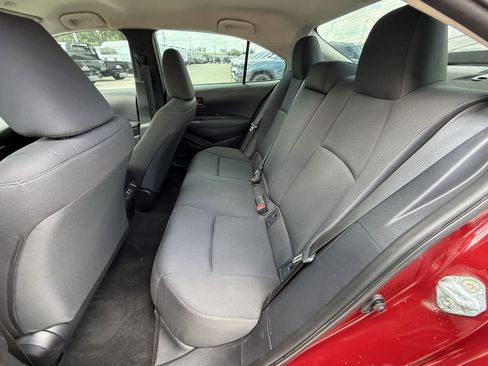 Used 2025 Toyota Corolla LE FWD image 29