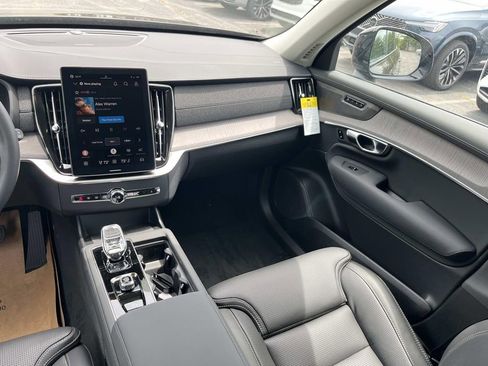 New 2026 Volvo XC90 T8 Ultra w/ Protection Package Premier AWD/4WD image 15