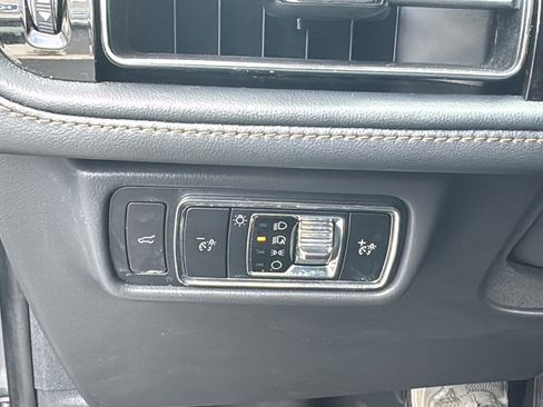 Used 2025 Lincoln Aviator Reserve w/ Jet Appearance Package AWD/4WD image 22