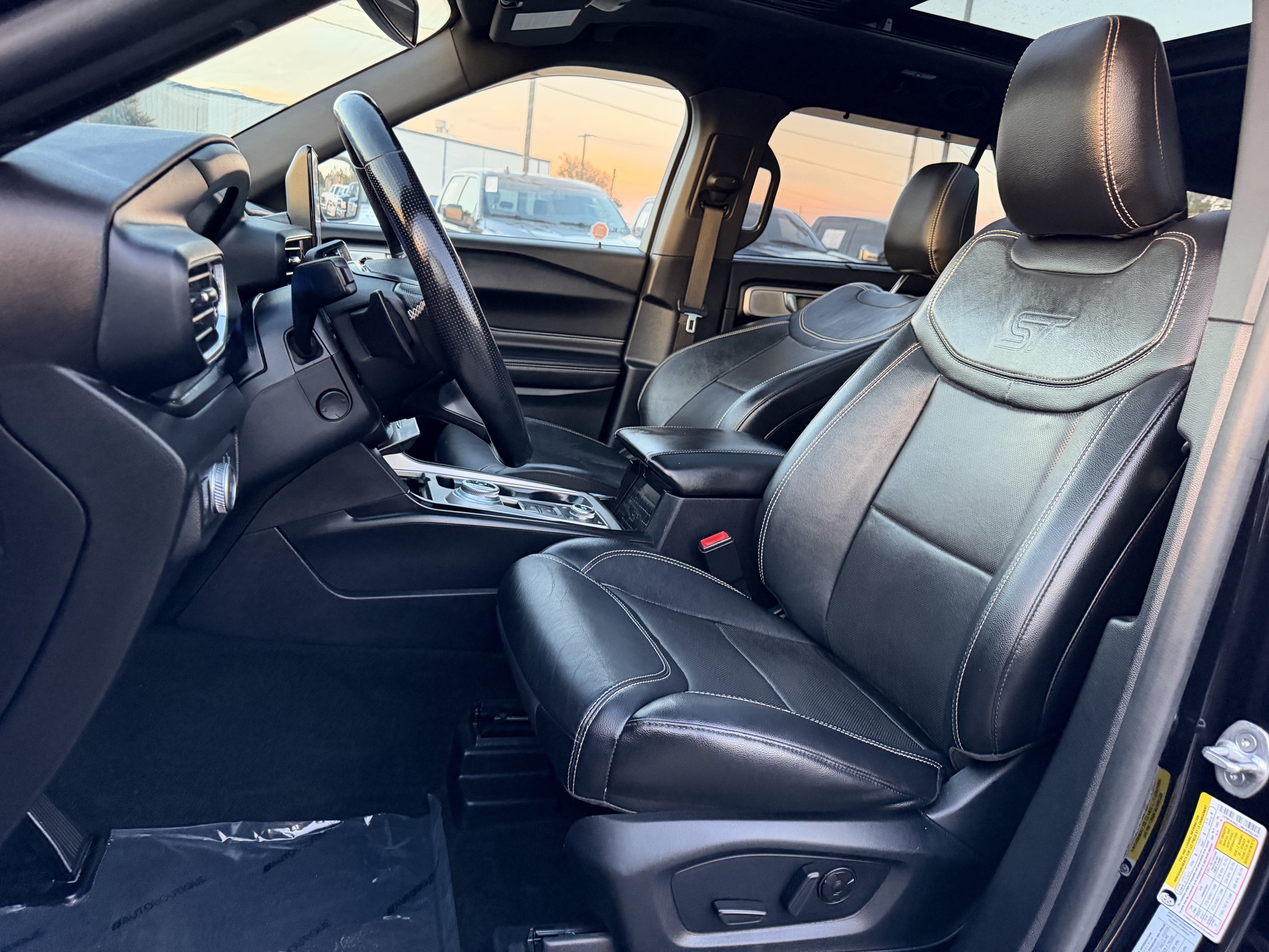 Used 2021 Ford Explorer ST w/ ST Street Pack AWD/4WD image 27