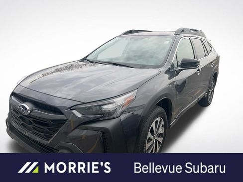 Used 2023 Subaru Outback Premium AWD/4WD image 1