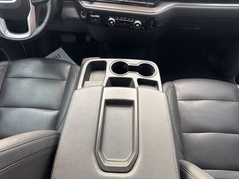 Used 2025 GMC Sierra 1500 SLT AWD/4WD image 13