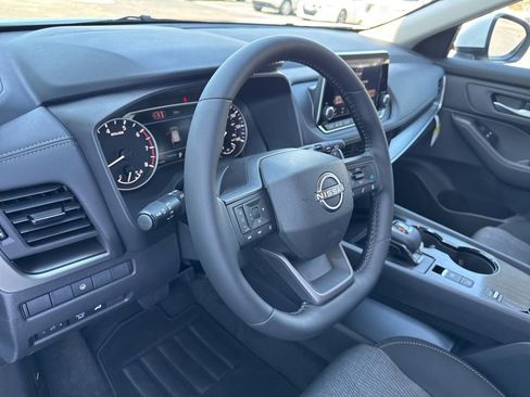 New 2026 Nissan Rogue SV FWD image 23