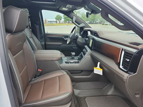 New 2026 GMC Sierra 1500 Denali w/ Denali Reserve Package image 11