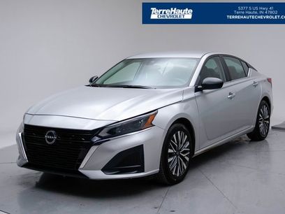 Used 2024 Nissan Altima 2.5 SV