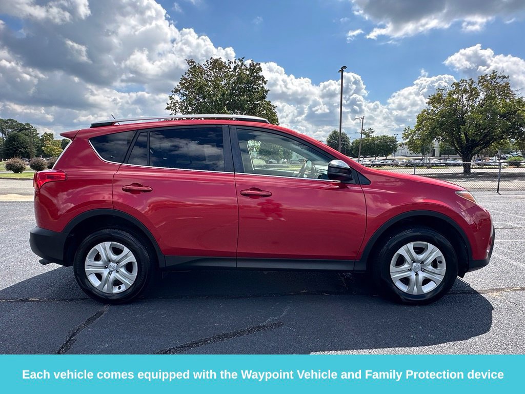 Used 2014 Toyota RAV4 LE FWD image 11