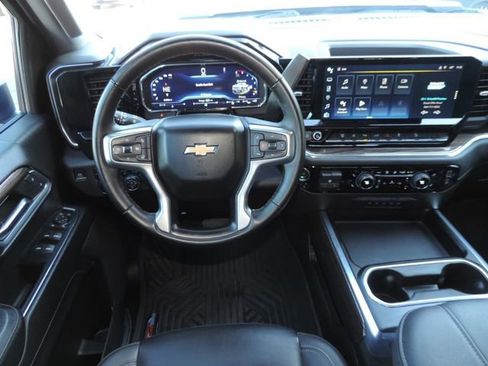 Used 2024 Chevrolet Silverado 2500 LT w/ Texas Edition image 21