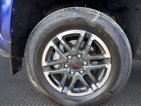 Used 2024 Toyota Tacoma TRD Sport AWD/4WD image 10