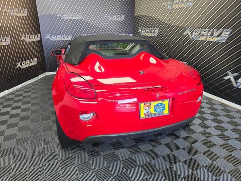 Used 2007 Pontiac Solstice GXP image 12