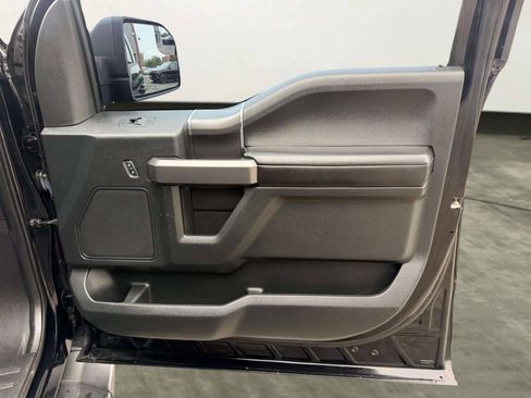 Used 2016 Ford F150 XLT w/ Equipment Group 302A Luxury AWD/4WD image 30