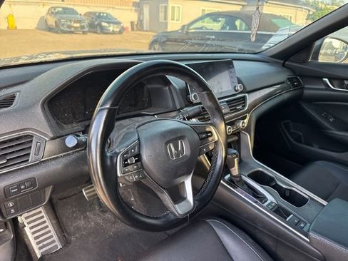 Used 2020 Honda Accord Sport image 10