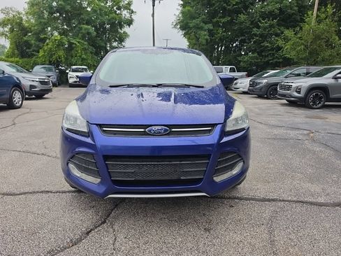 Used 2015 Ford Escape SE FWD image 2