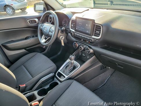 Used 2021 Hyundai Venue SE FWD image 29