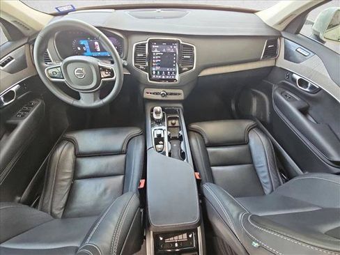 Used 2023 Volvo XC90 B6 Ultimate w/ Lounge Package AWD/4WD image 16