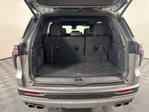 New 2026 Chevrolet Traverse LT w/ Enhanced Driving Package AWD/4WD image 11