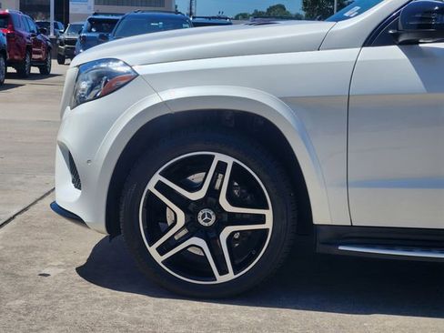 Used 2018 Mercedes-Benz GLS 550 4MATIC image 8