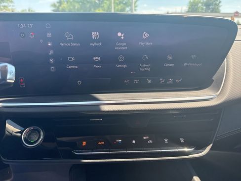 Used 2025 Buick Envision Preferred AWD/4WD image 20