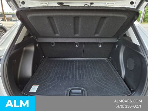 Used 2025 Hyundai Kona Limited FWD image 12