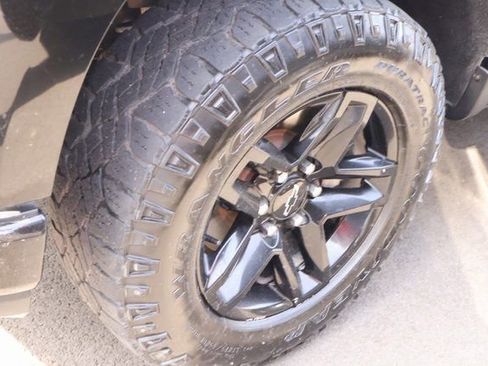 Used 2020 Chevrolet Silverado 1500 LT Trail Boss AWD/4WD image 5