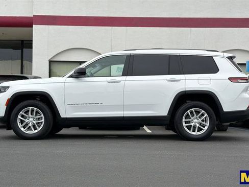 Used 2022 Jeep Grand Cherokee L Laredo w/ Luxury Tech Group I RWD image 7