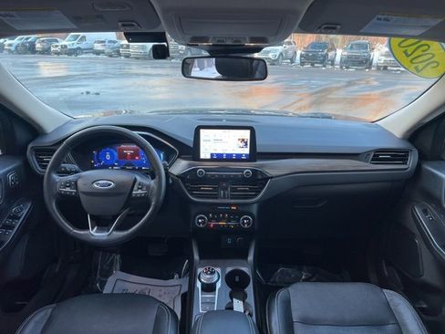 Used 2020 Ford Escape Titanium image 20