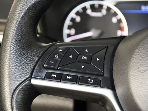 Used 2024 Nissan Altima 2.5 SV FWD image 20