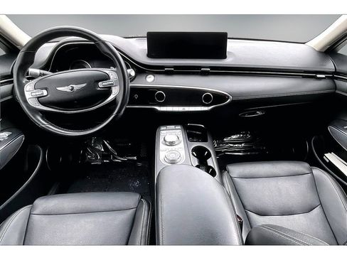 Used 2023 Genesis GV70 2.5T w/ Advanced Package AWD/4WD image 7