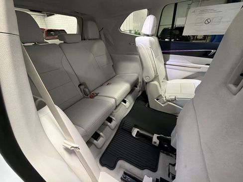 New 2026 Buick Enclave Avenir w/ Super Cruise Package image 27