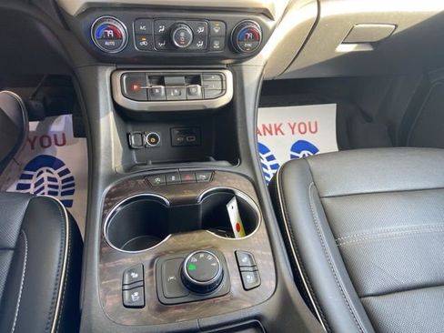 Used 2021 GMC Acadia Denali w/ Denali Ultimate Package image 26