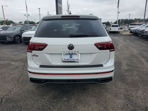 Used 2023 Volkswagen Tiguan SE R-Line FWD image 5