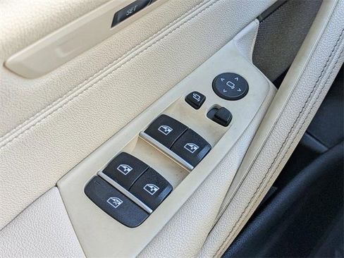 Used 2021 BMW 540i w/ Premium Package image 27