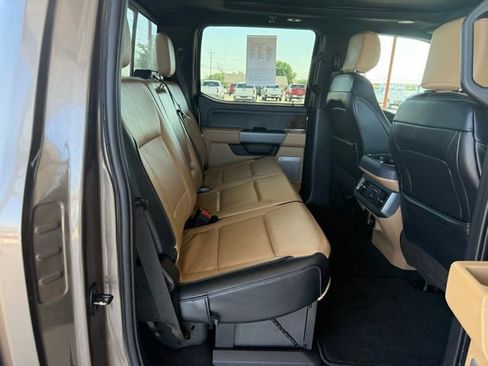 Used 2023 Ford F350 Lariat w/ Lariat Ultimate Package image 11