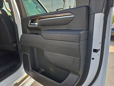 Used 2025 Chevrolet Silverado 2500 LT w/ Convenience Package AWD/4WD image 85